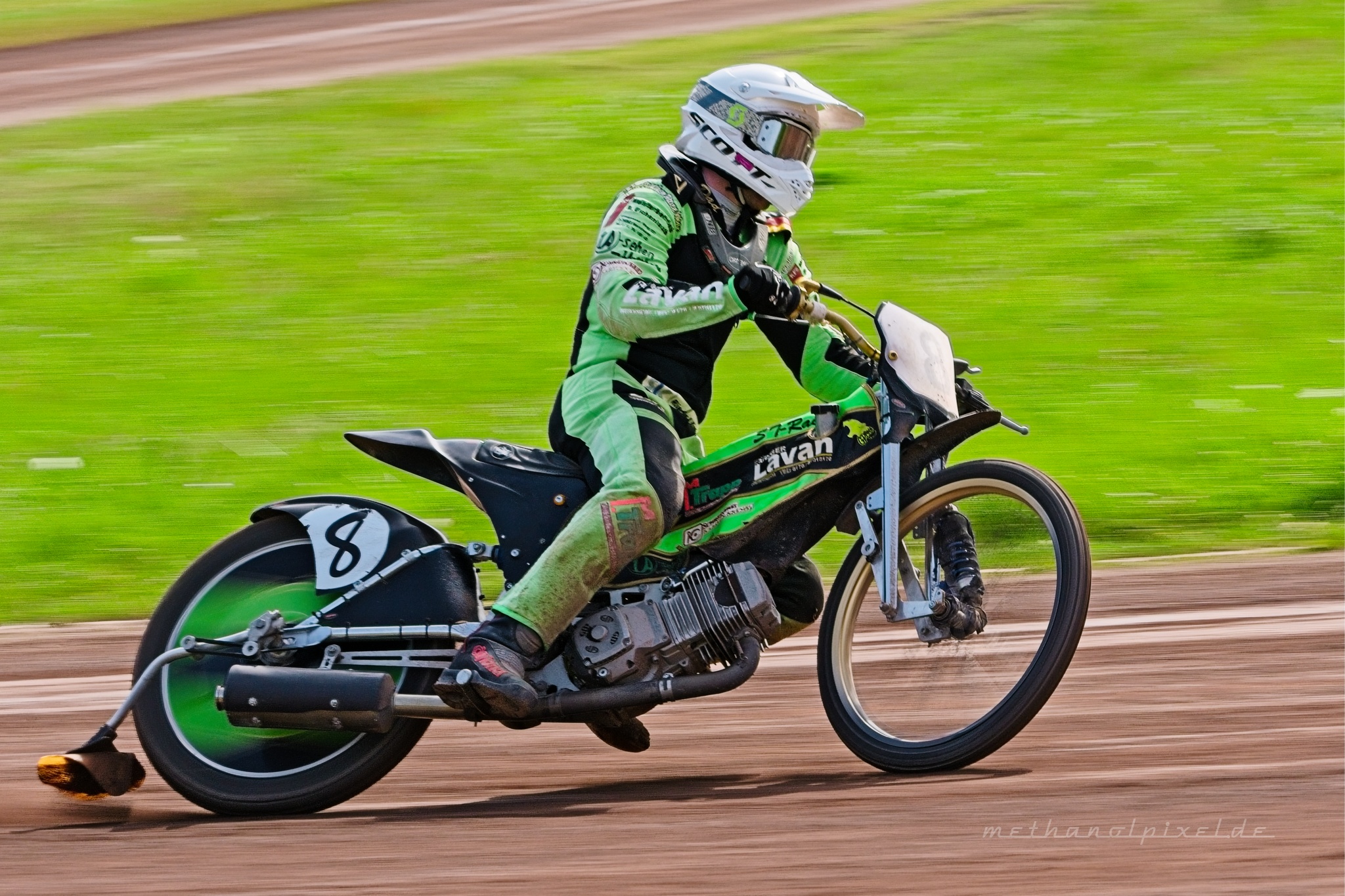 ILCE 7M4   A7405601 2048